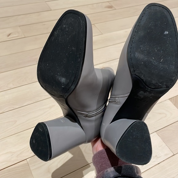 Guess Chatty Leather Booties size 10 - Picture 5 of 7